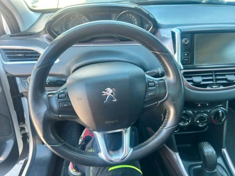 Peugeot 2008 1.6 e-HDi 115 CV Stop&Start Allure