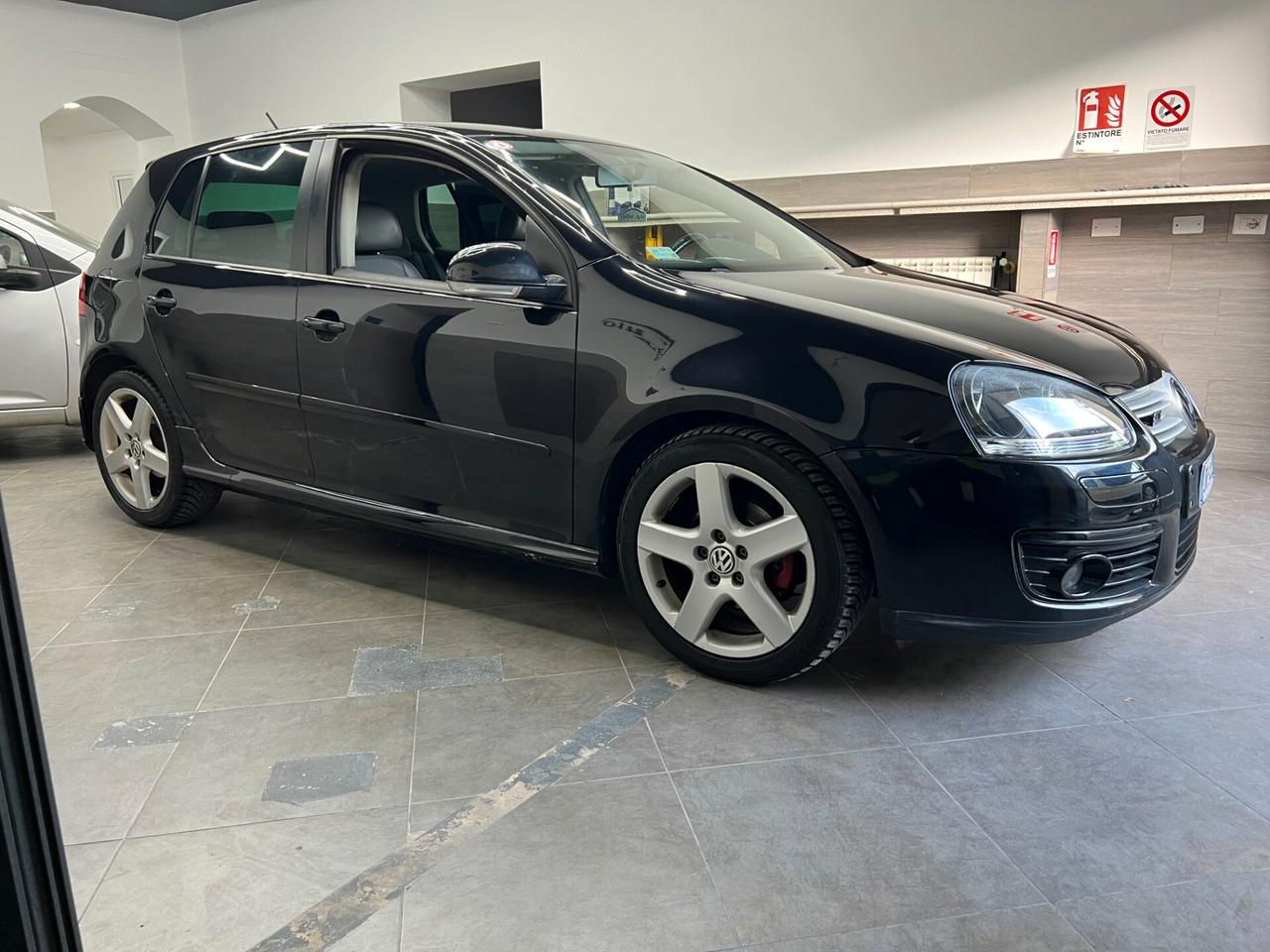 Volkswagen Golf 1.9 TDI DPF 5p. GT Sport