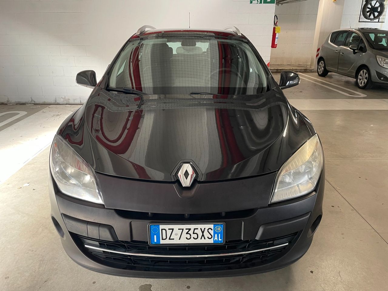 Renault Megane 2010 photo 2
