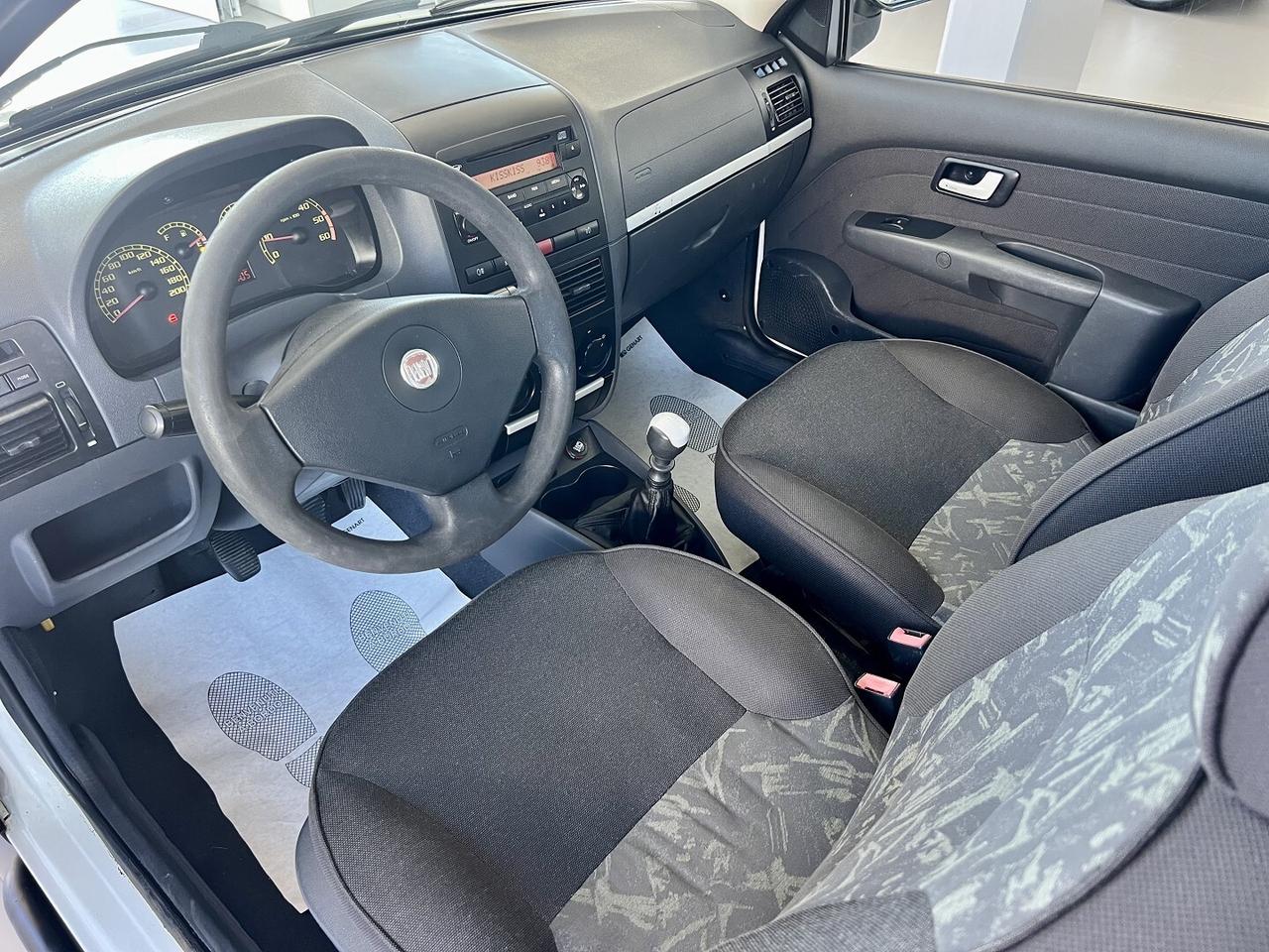 FIAT Strada 1.3 MJT Pick-up - 2011
