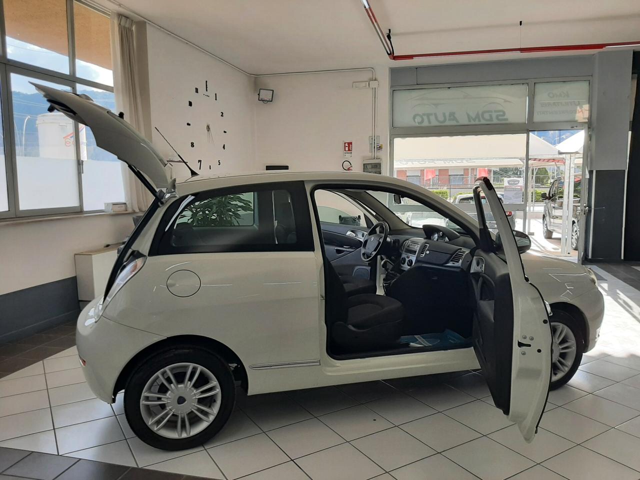 Lancia Ypsilon 1.2 69 CV Diva