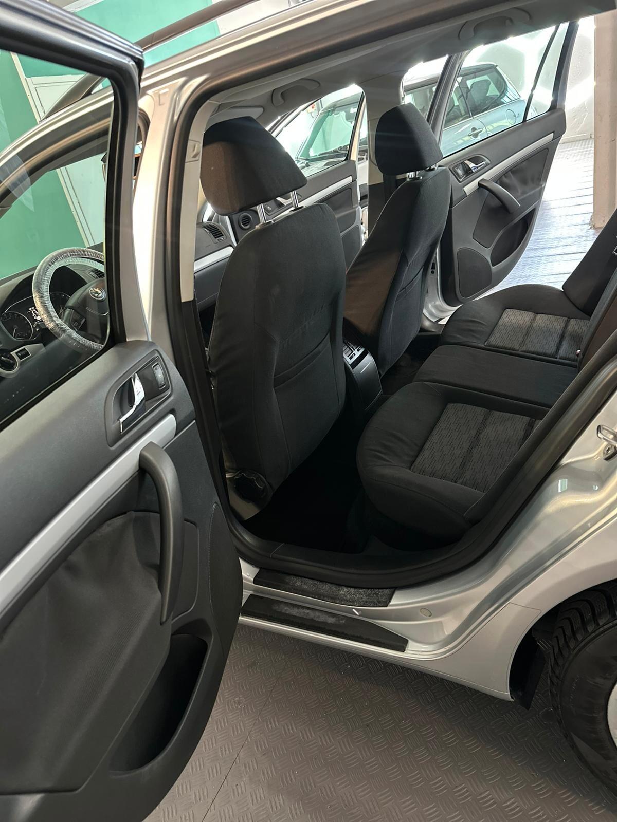 Skoda Octavia 1.6 TDI CR F.AP. Elegance