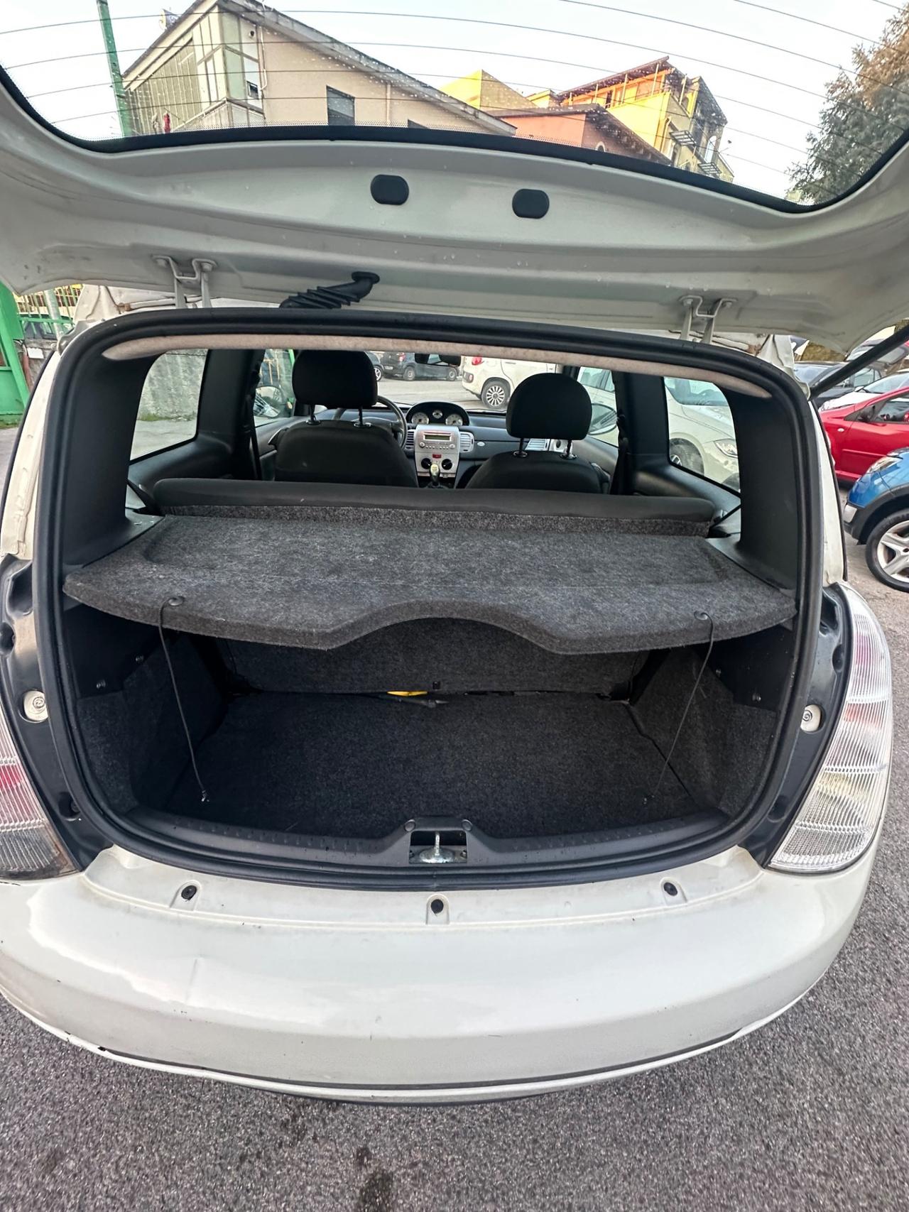 Lancia Ypsilon 1.3 MJT 75 CV Platinum