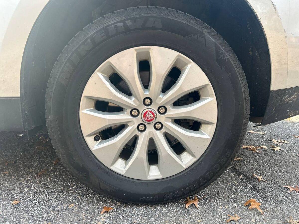 Jaguar F-Pace 3.0d V6 Portfolio awd 300cv auto