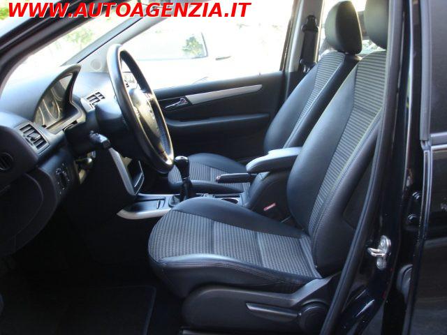 MERCEDES-BENZ A 180 CDI Avantgarde