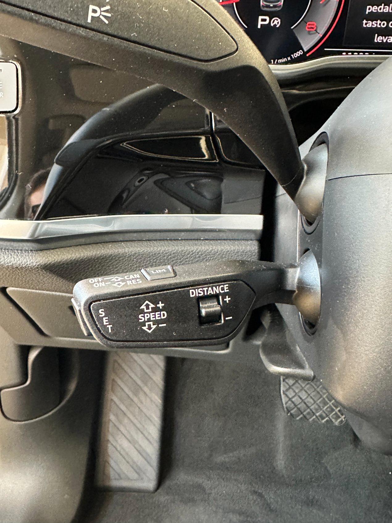 Audi Q3 40 2.0 tfsi S line quattro s-tronic-19"-Led Matrix-Tetto