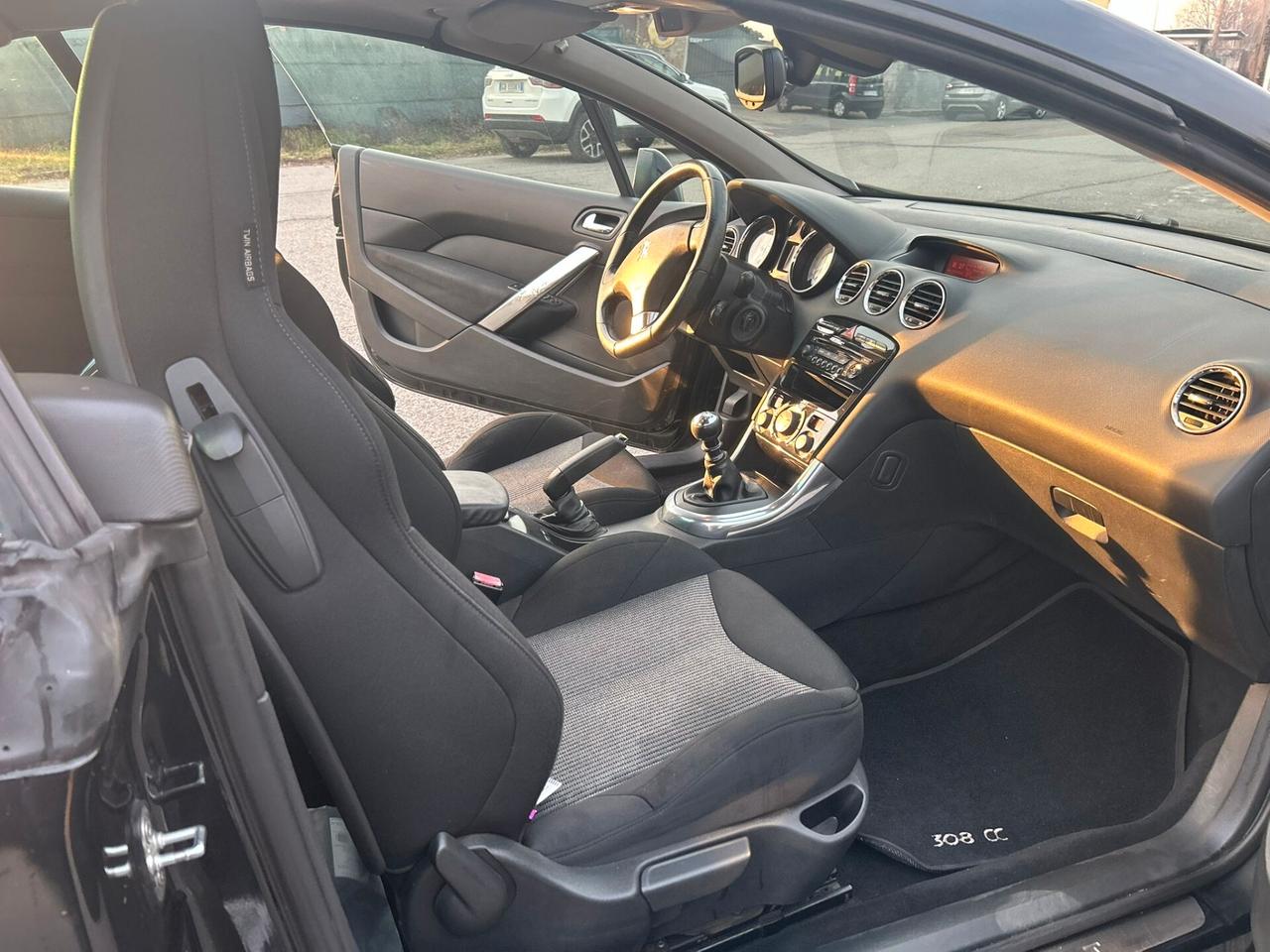 Peugeot 308 2.0 HDi Cabrio