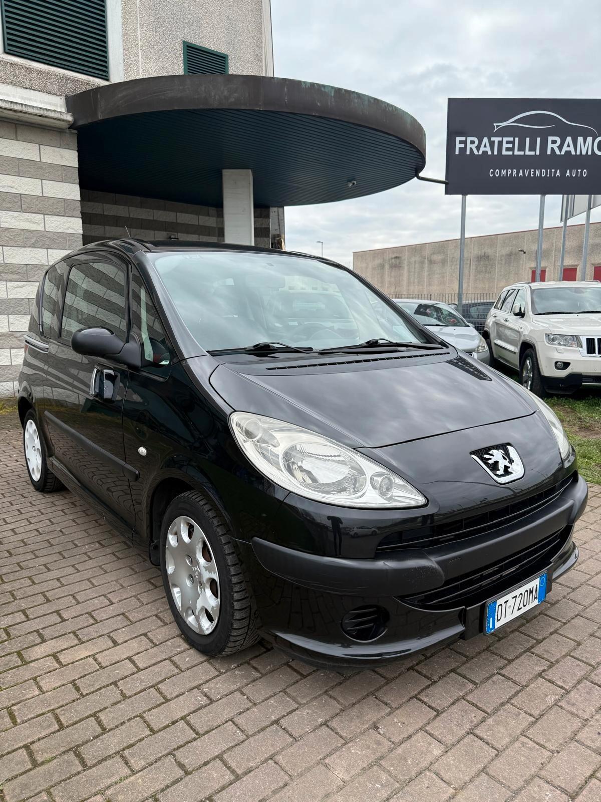 Peugeot 1007 1.4 HDi Happy