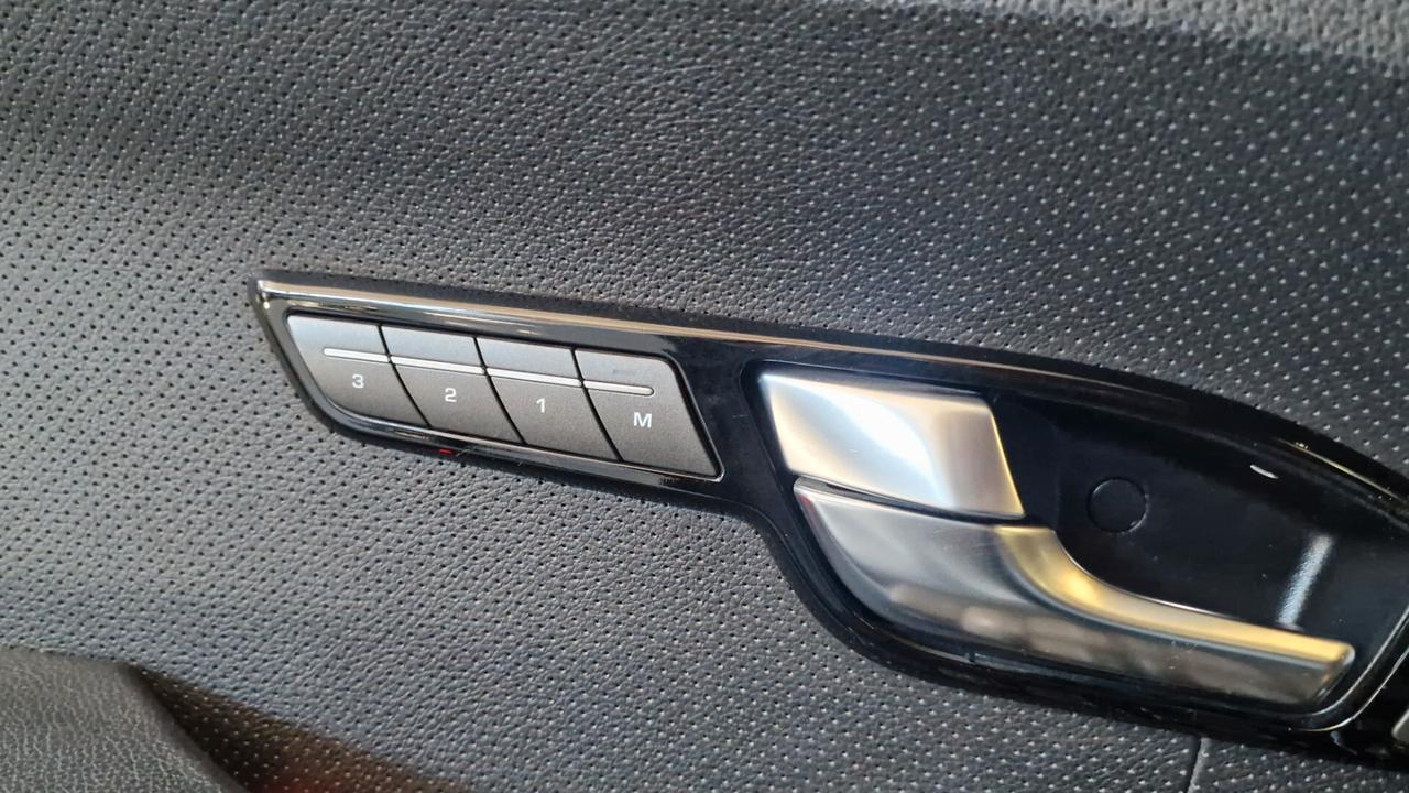 Land Rover Range Rover Evoque Range Rover Evoque 2.2 Sd4 5p. Pure Tech Pack