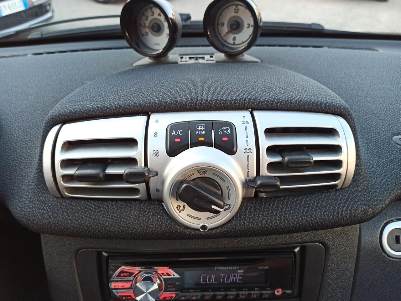 Smart ForTwo 1000 52 kW coupé MHD pulse