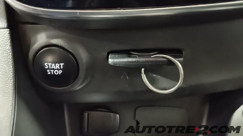 Renault Clio Clio 0.9 tce Moschino Zen Gpl 90cv