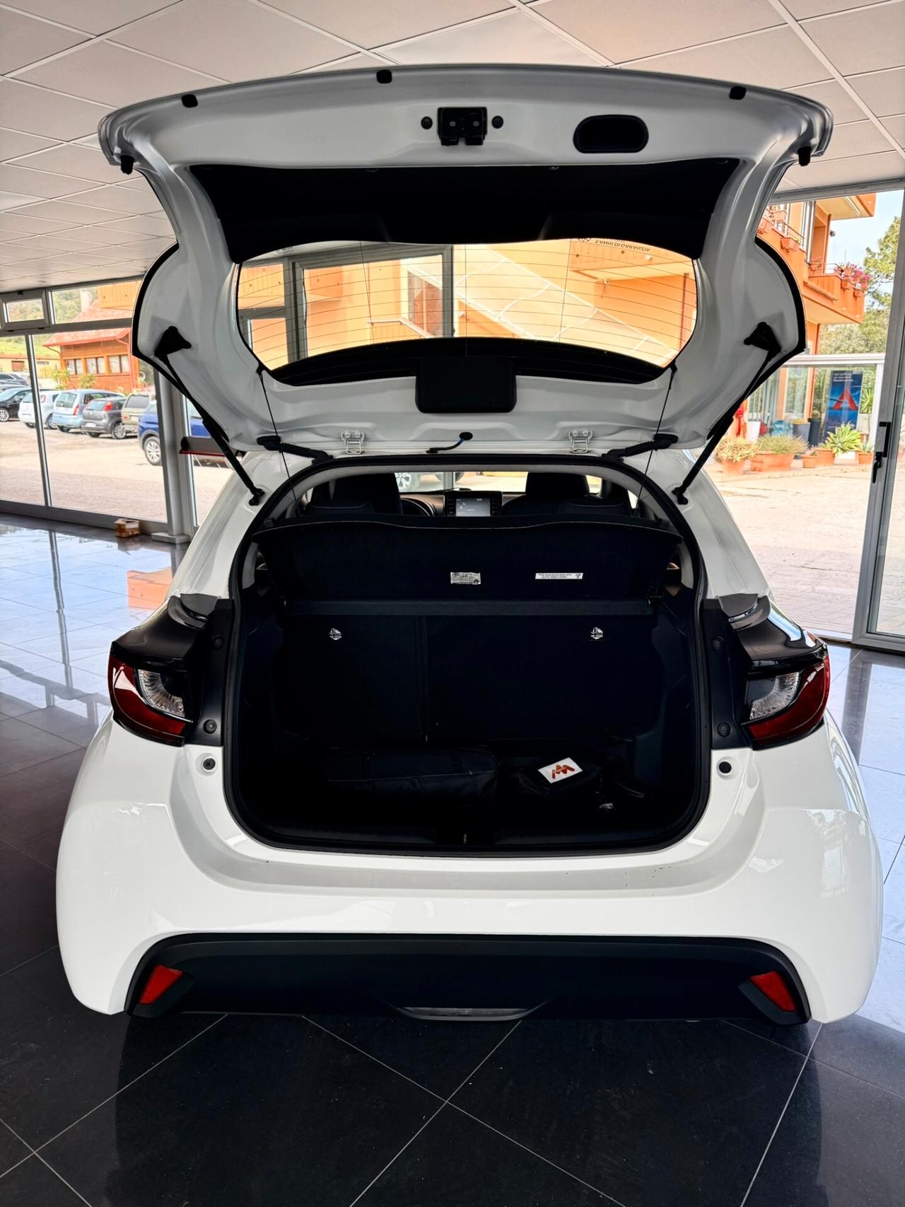 Toyota Yaris 1.5 Hybrid 5 porte Business
