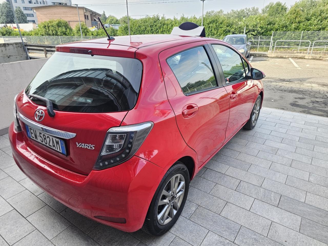 Toyota Yaris 1.0 5 porte Lounge