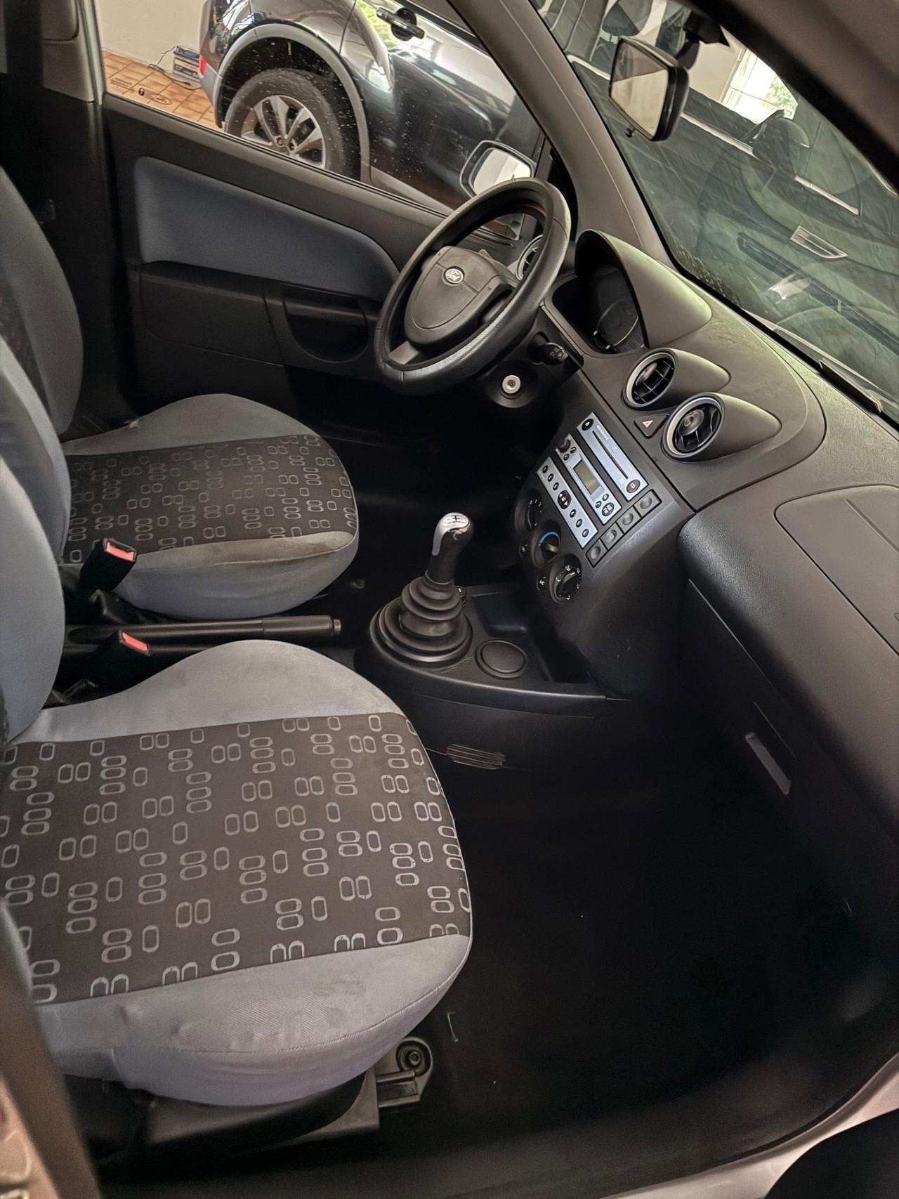 Ford Fiesta 1.4 TDCi OK NEOPATENTATI