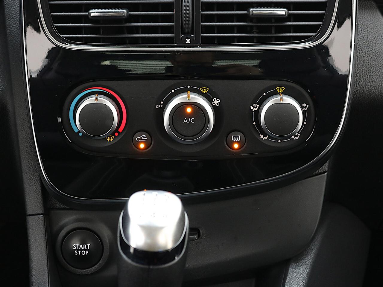 Renault Clio dCi 8V 75 CV 5 porte Moschino Zen