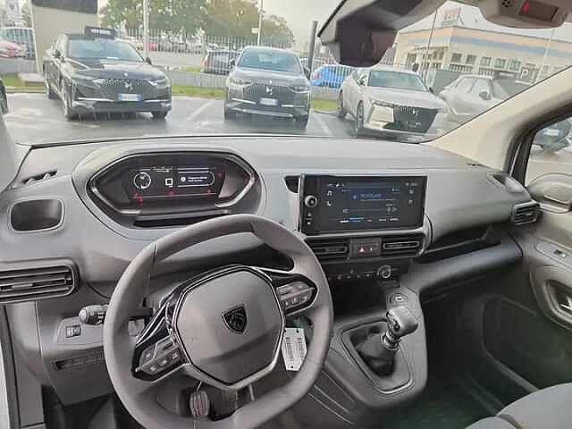 Peugeot Partner Furgone 1.2 Benzina 110cv M 3 Posti KM ZERO