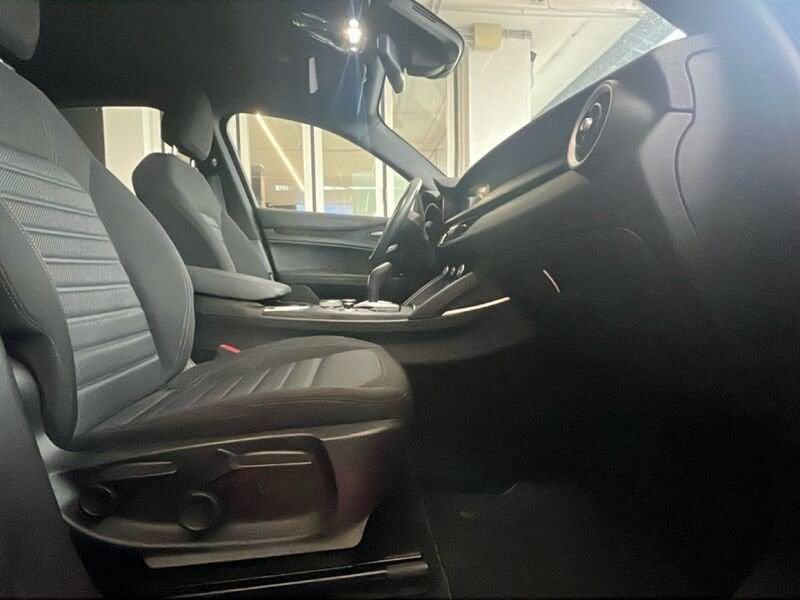 Alfa Romeo Stelvio 2.2 Turbodiesel 160 CV AT8 RWD Super Business