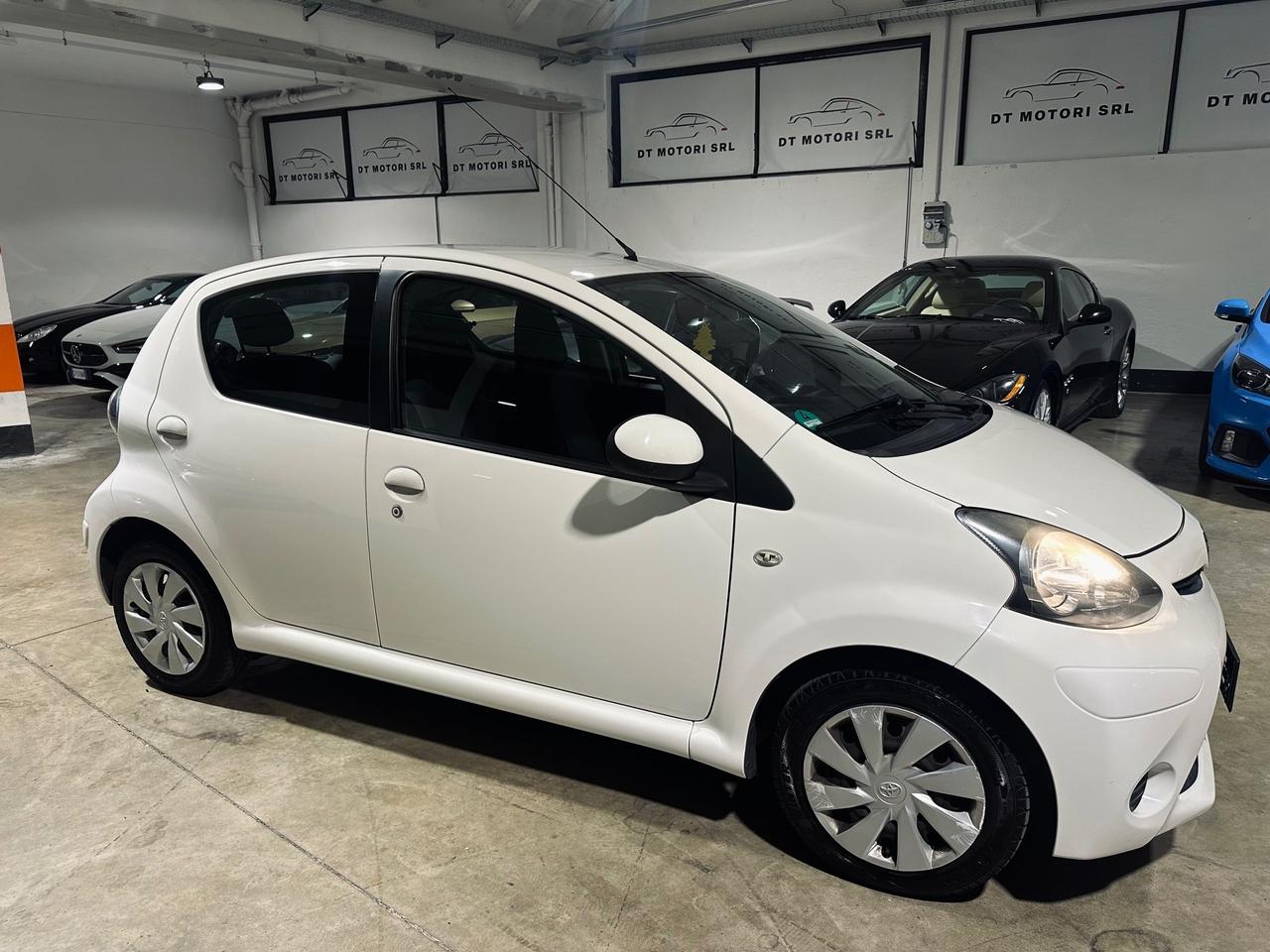 Toyota Aygo 1.0 12V VVT-i 5 porte CLIMATIZZATORE