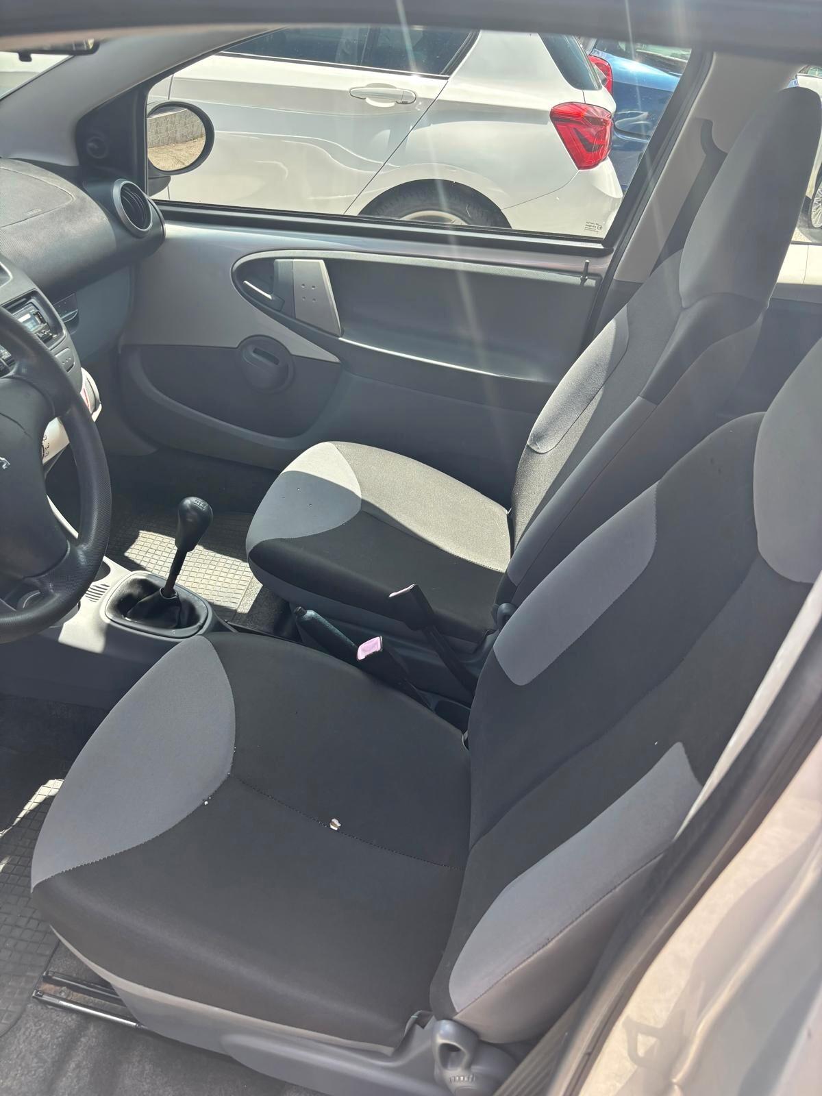 Peugeot 107 1.0 68CV 3p. Desir