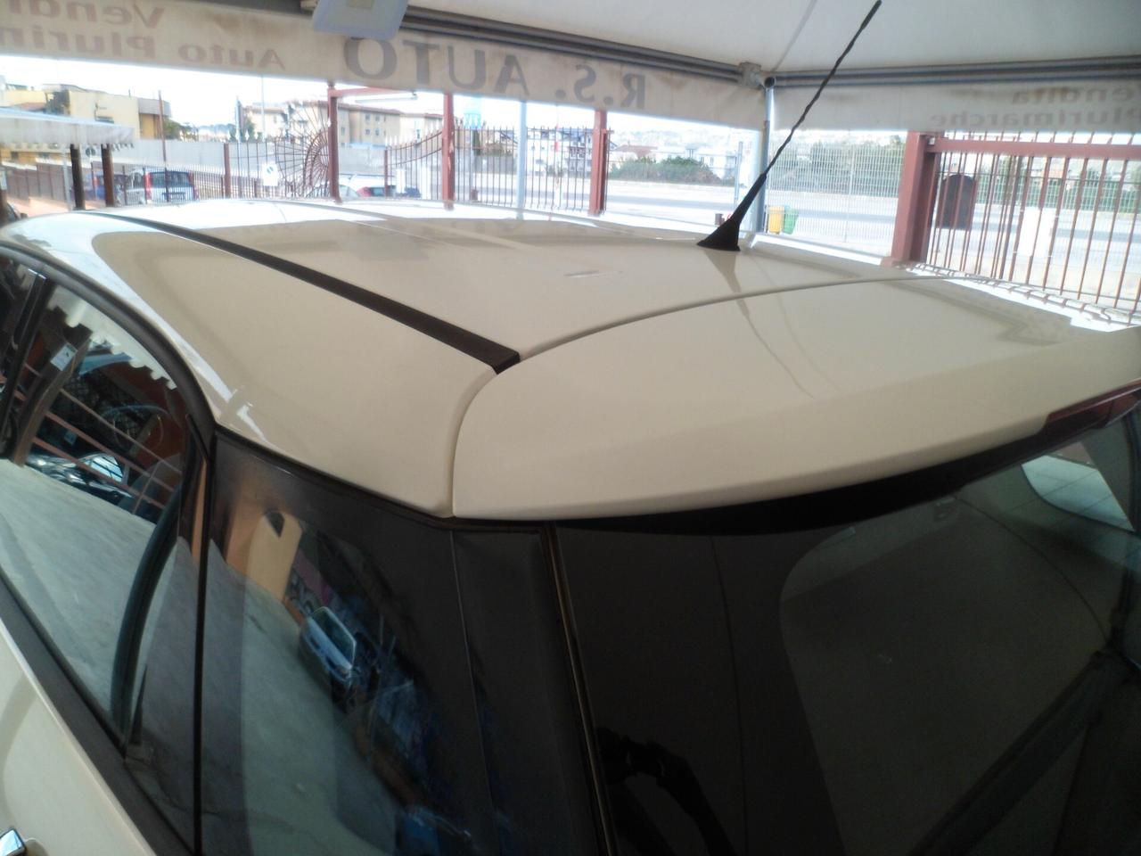 Fiat 500L 1.3 Multijet 85 CV full 13