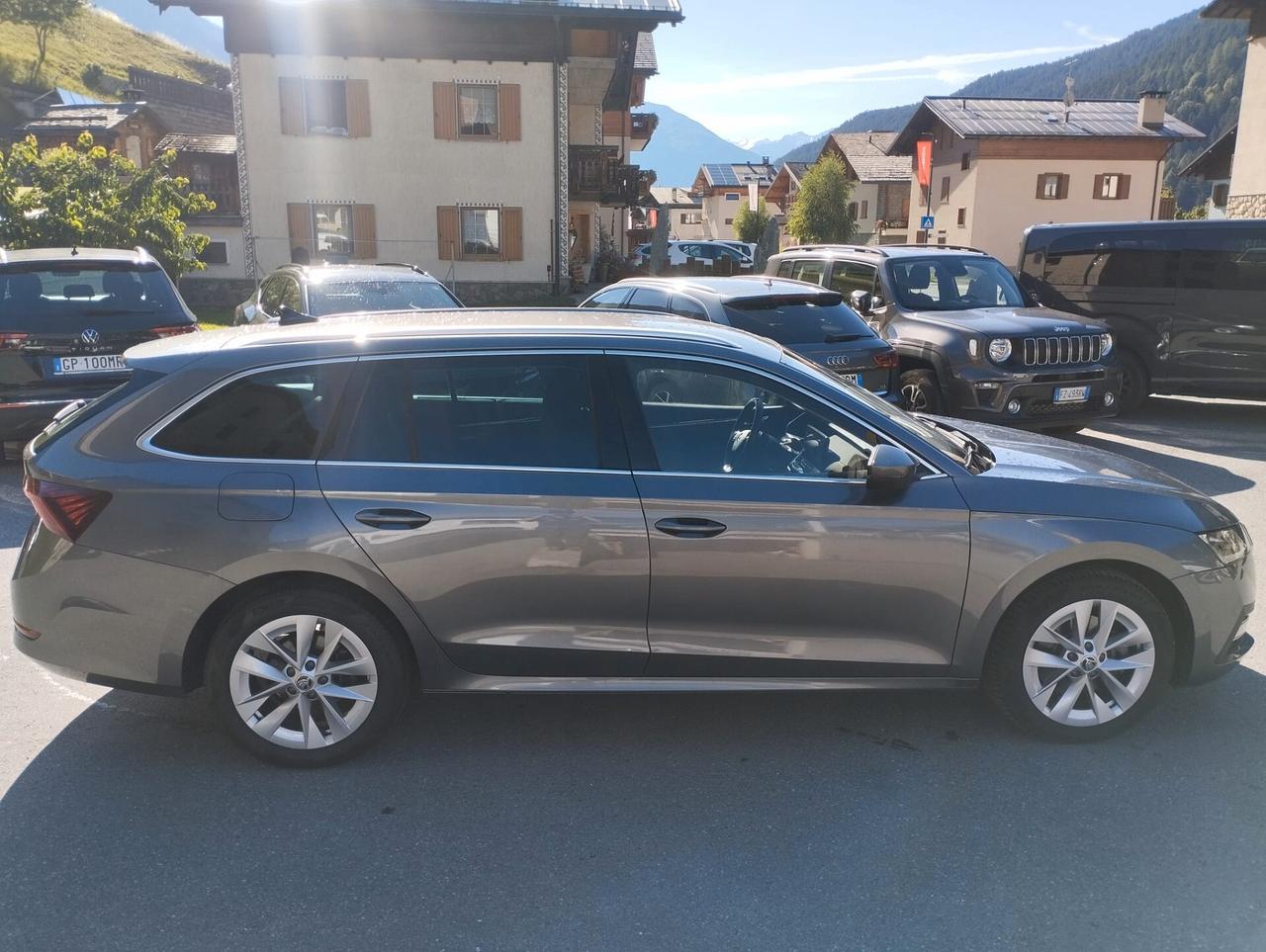 Skoda Octavia 2.0 TDI EVO SCR 150 CV DSG 4x4 Wagon Executive