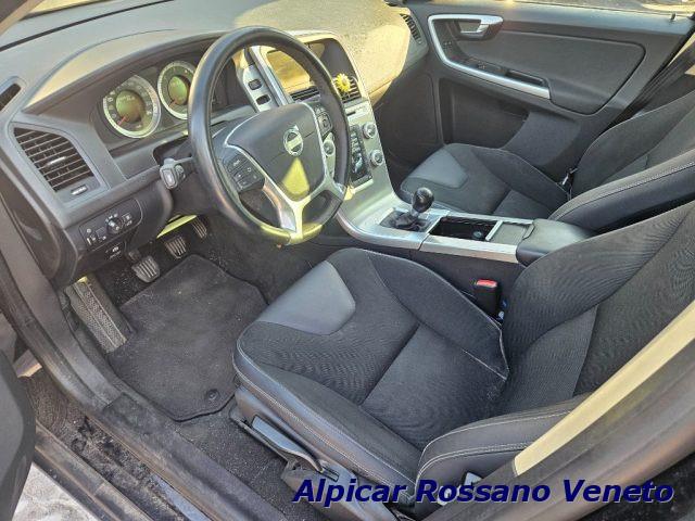 VOLVO XC60 D3 AWD Momentum
