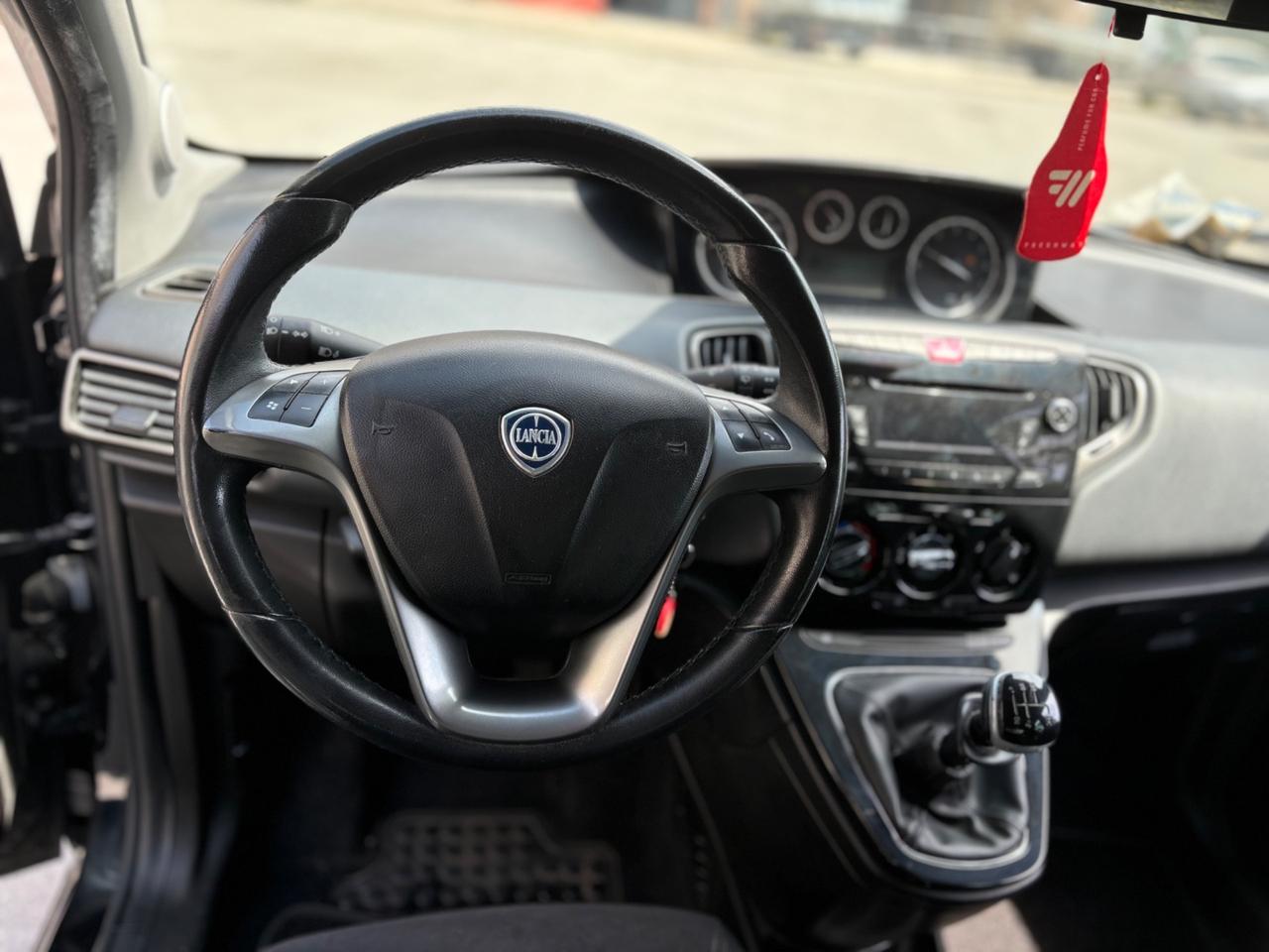 LANCIA YPSILON 1.2 BENZINA 69CV GARANZIA 12 MESI