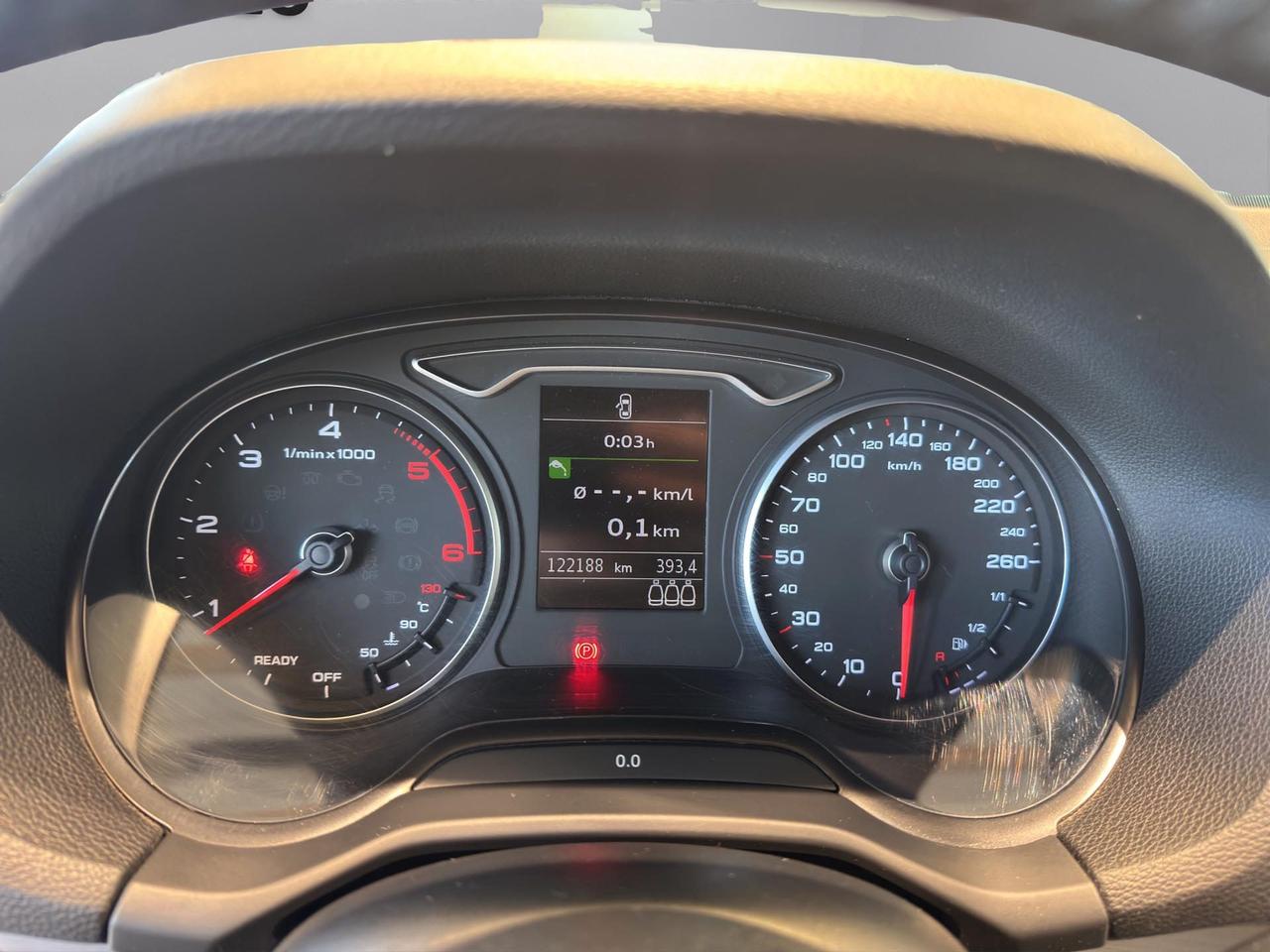 Audi Q2 30 1.6 tdi Business design my19