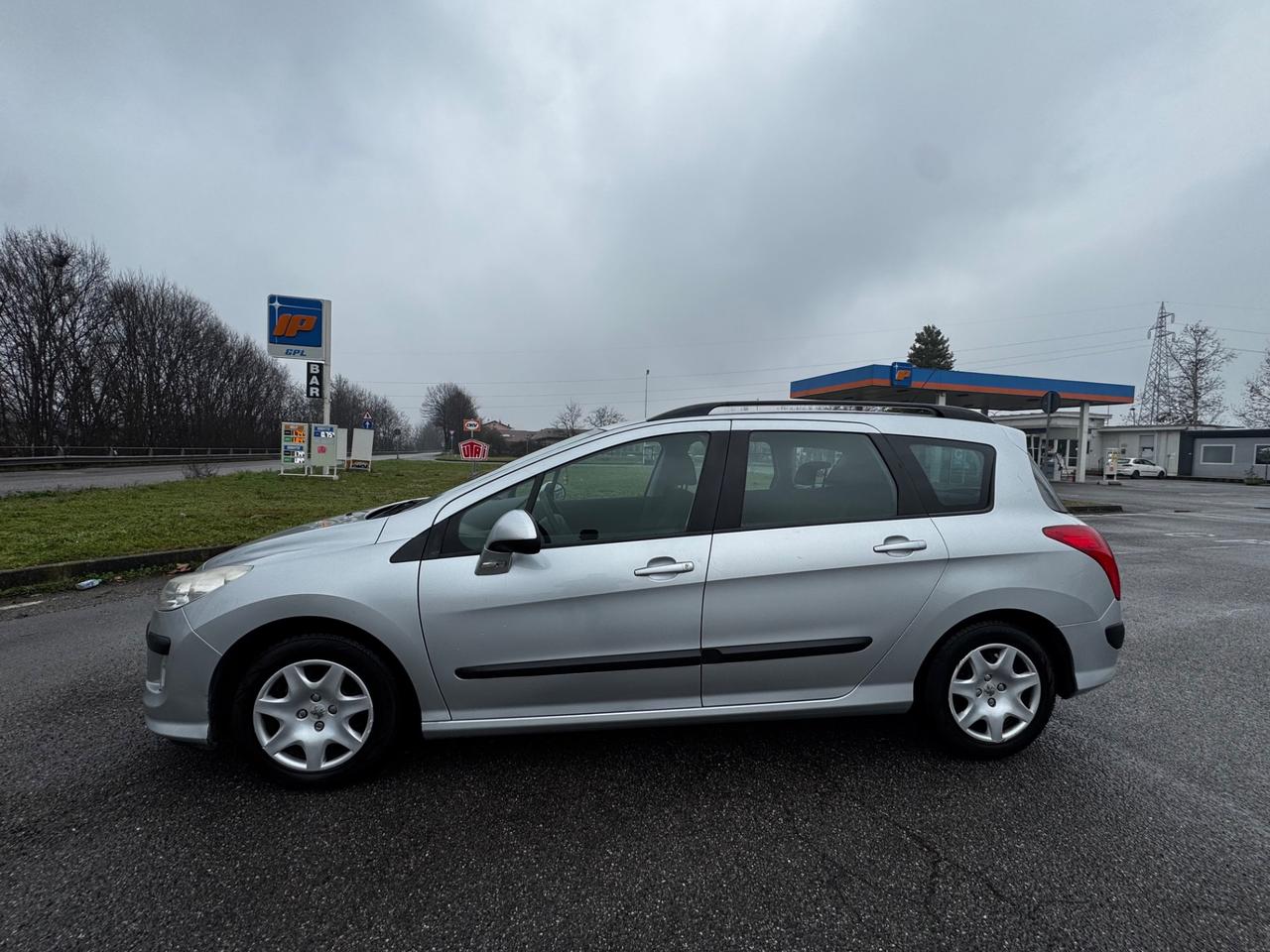 Peugeot 308 1.6 HDi 90CV FAP 5p. Premium