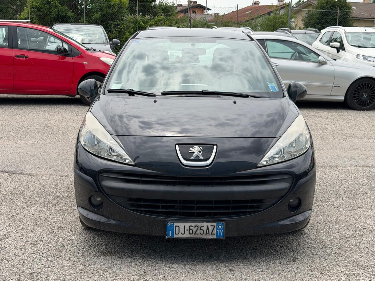 Peugeot 207 1.4 HDi 70CV 3p. ONE Line