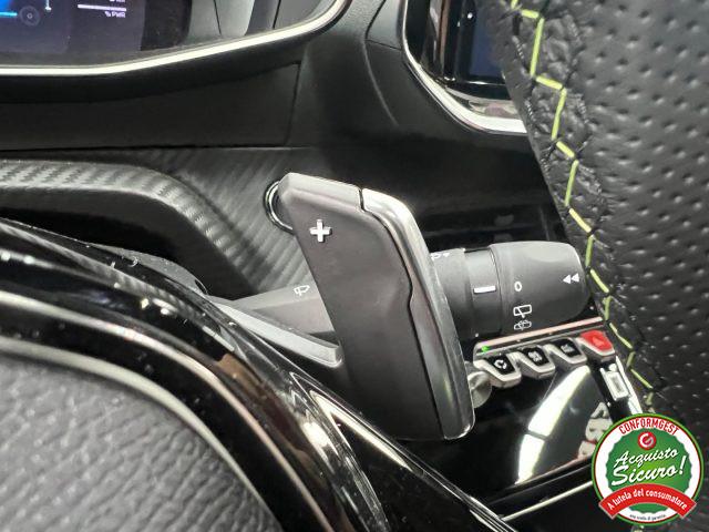PEUGEOT 2008 Hybrid 136CV e-DCS6 GT