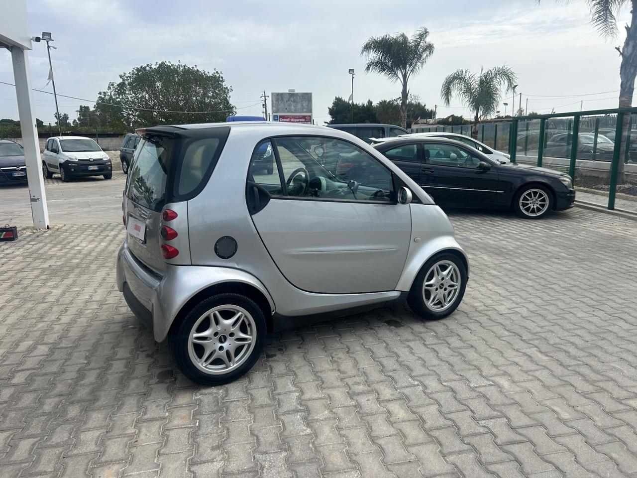 Smart Smart 700 smart city-coupé pure (37 kW)