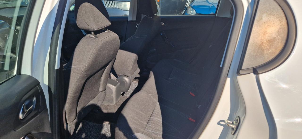 Peugeot 208 1.4 HDi 68 CV 5 P. unip.tagliandata