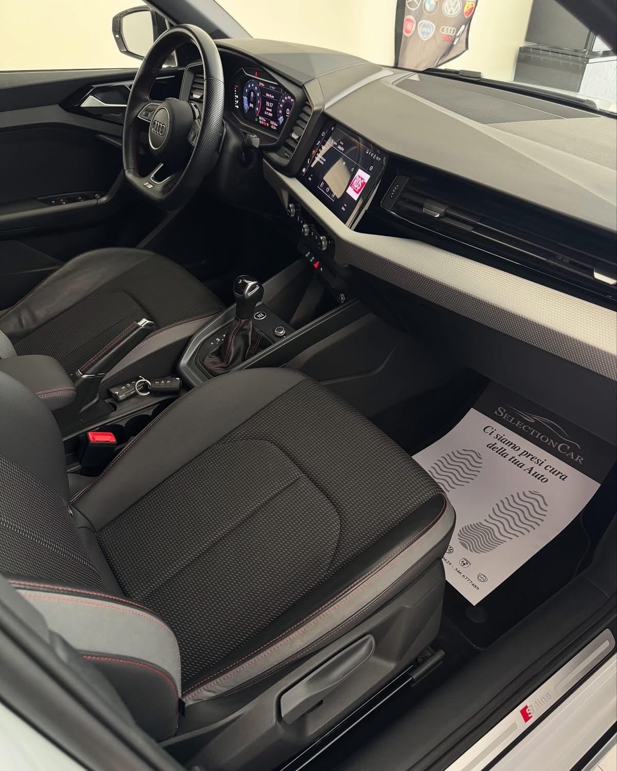 Audi A1 allstreet 30 TFSI S tronic Identity Contrast