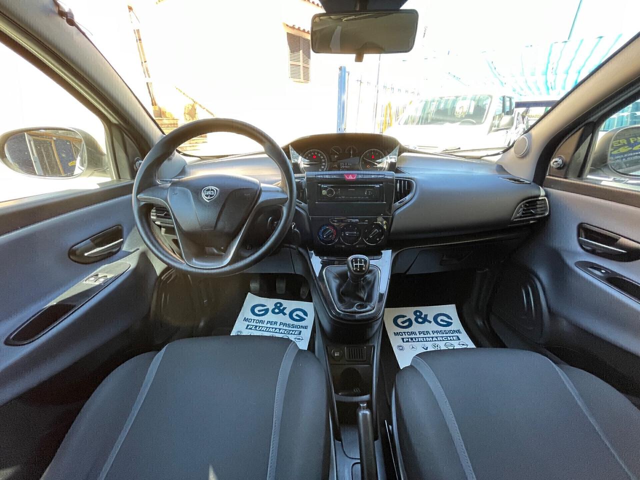 Lancia Ypsilon 1.2 69 CV 5 porte Gold