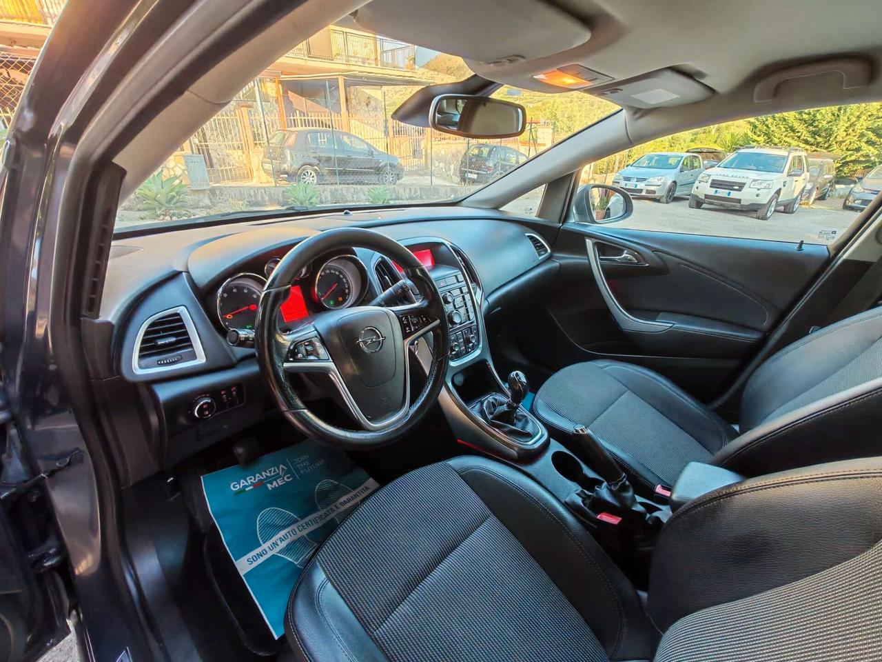Opel Astra 1.4 Turbo 140CV Sports Tourer GPL Tech Cosmo