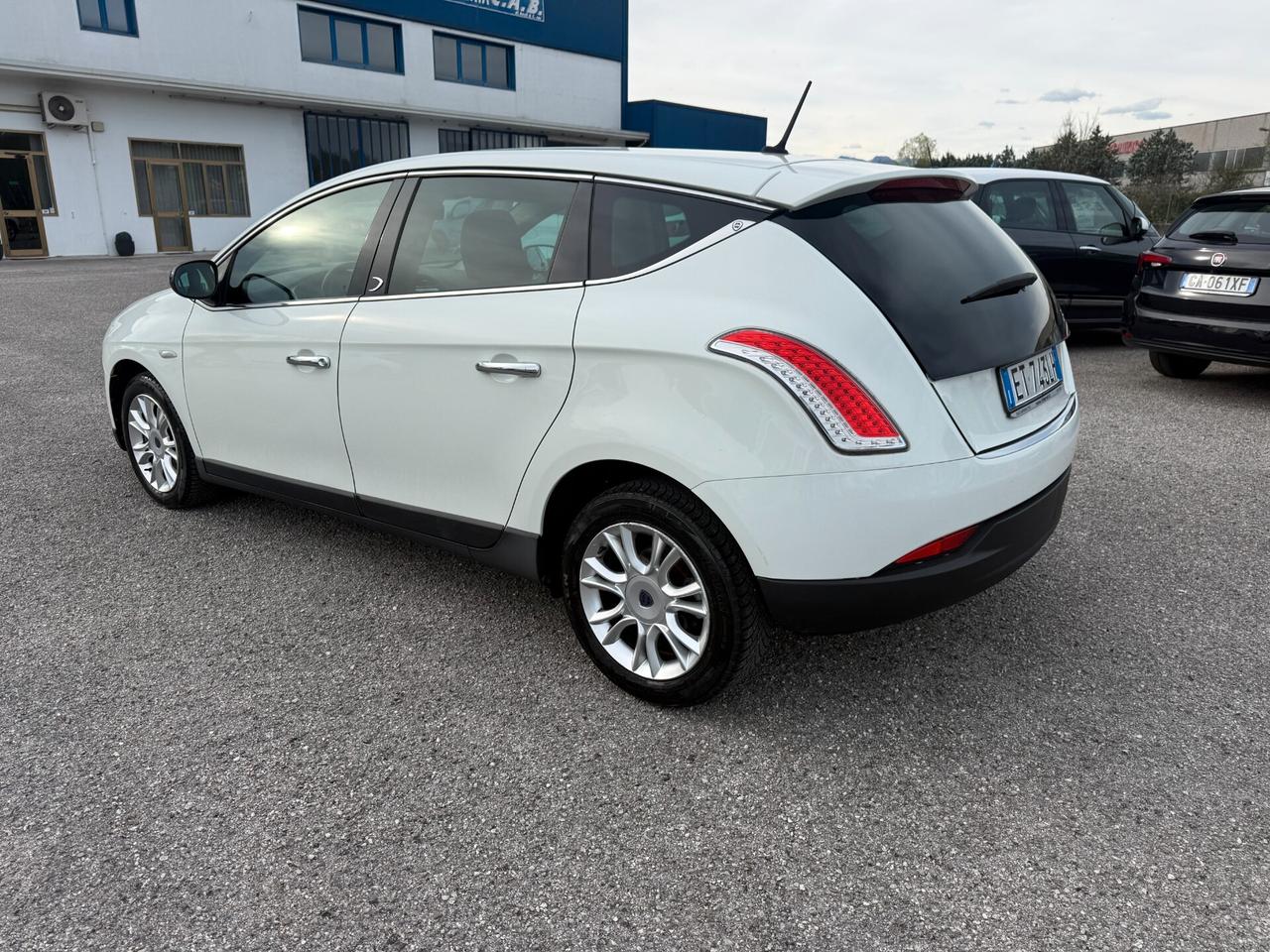 Lancia Delta 1.6 MJT DPF Gold