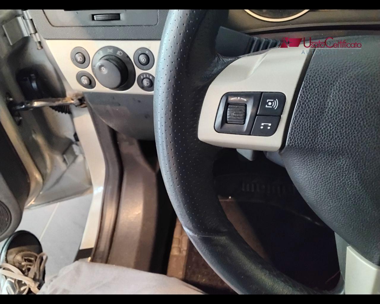 OPEL Astra TwinTop 1.6 16V Twinport Cosmo