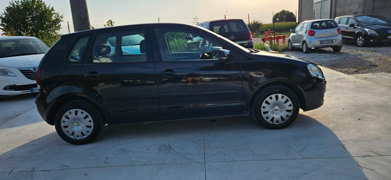 Volkswagen Polo 1.2/64CV 12V 5p. Trendline