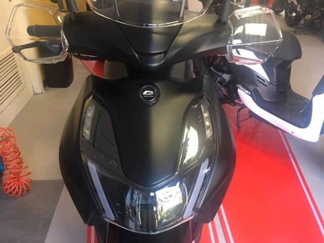Qj Motor SQ 200 ABS