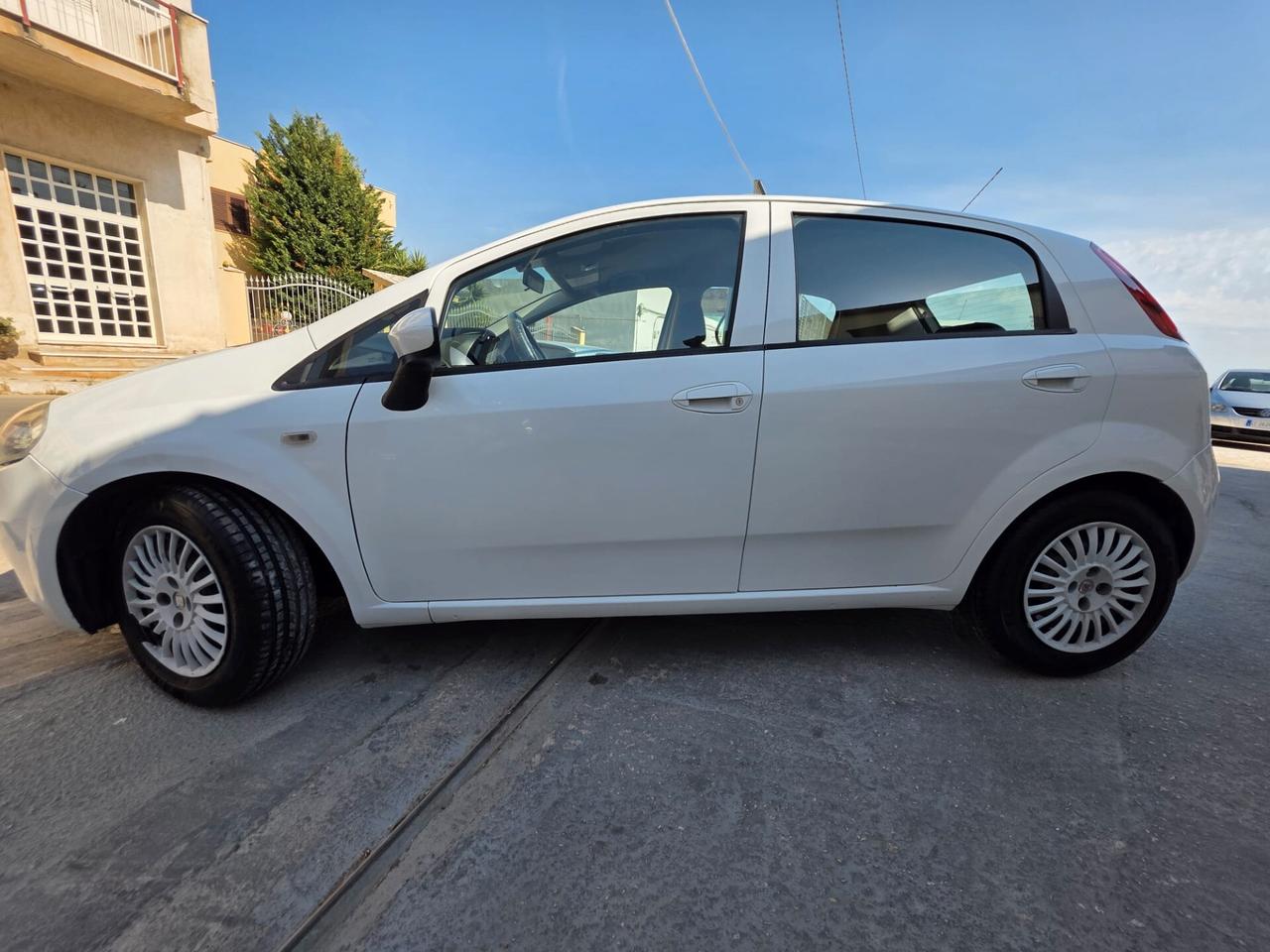 Fiat Grande Punto 1.3 MJT 75 CV 5 porte Active