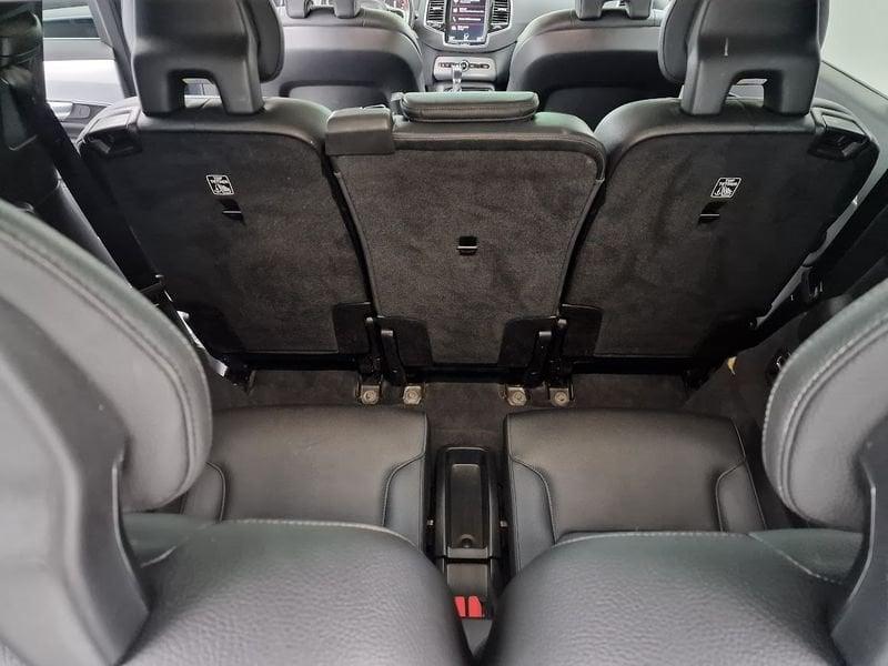 Volvo XC90 D5 AWD Geartronic 7 posti Momentum Euro 6 D-Temp