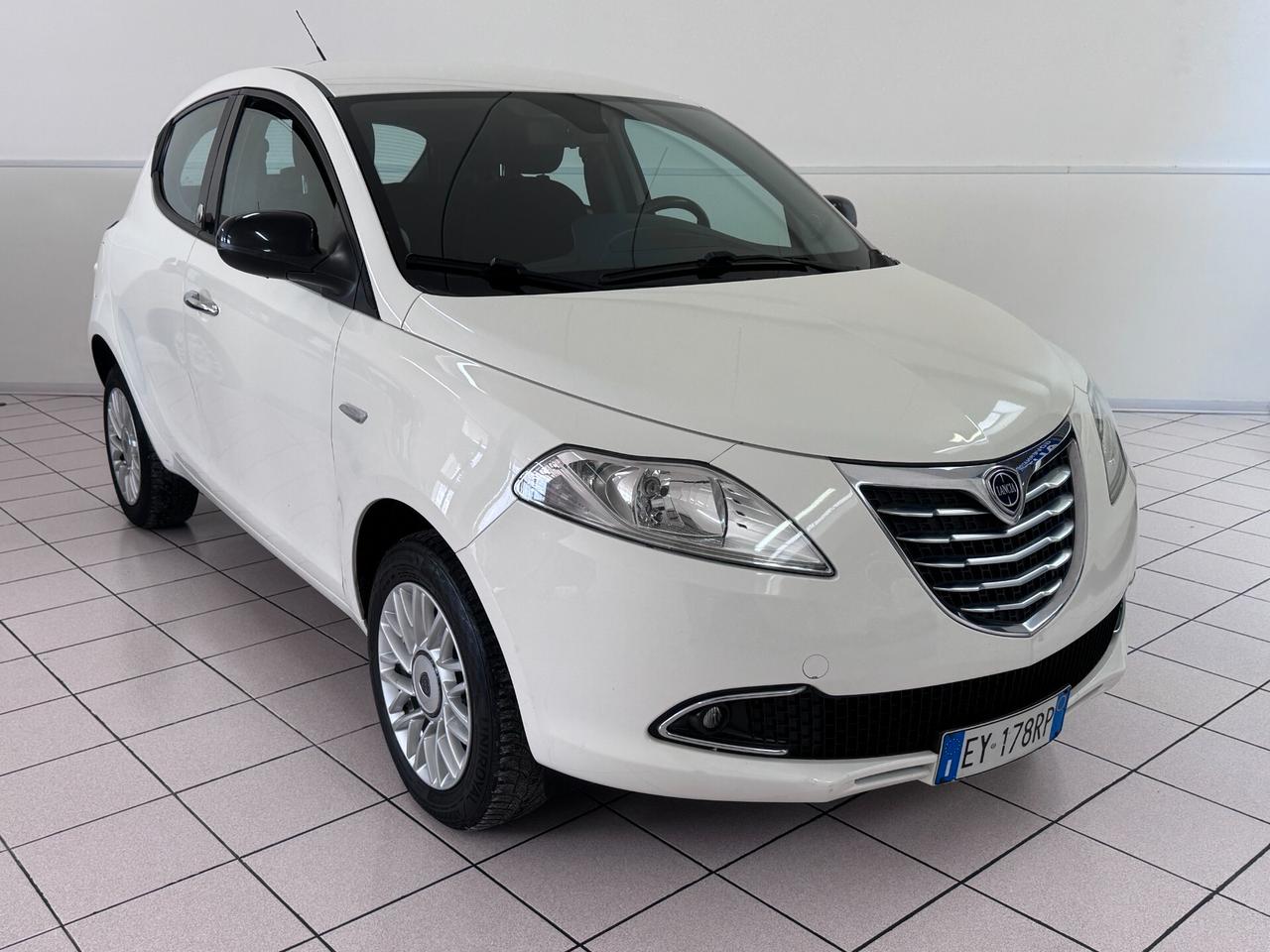 LANCIA YPSILON 0,9 METANO (CONTOVENDITA)