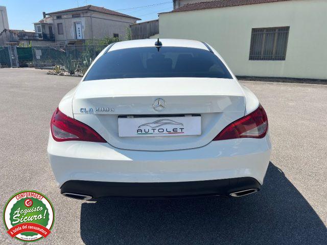 MERCEDES-BENZ CLA 200 d Automatic Sport - BERLINA -