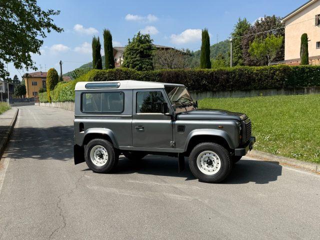 LAND ROVER Defender 90 2.4 S TD4 Station Wagon