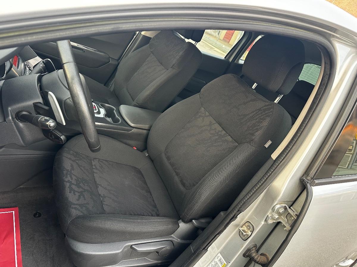 PEUGEOT - 3008 - 1.6 e-HDi 115 CV c.r. Business