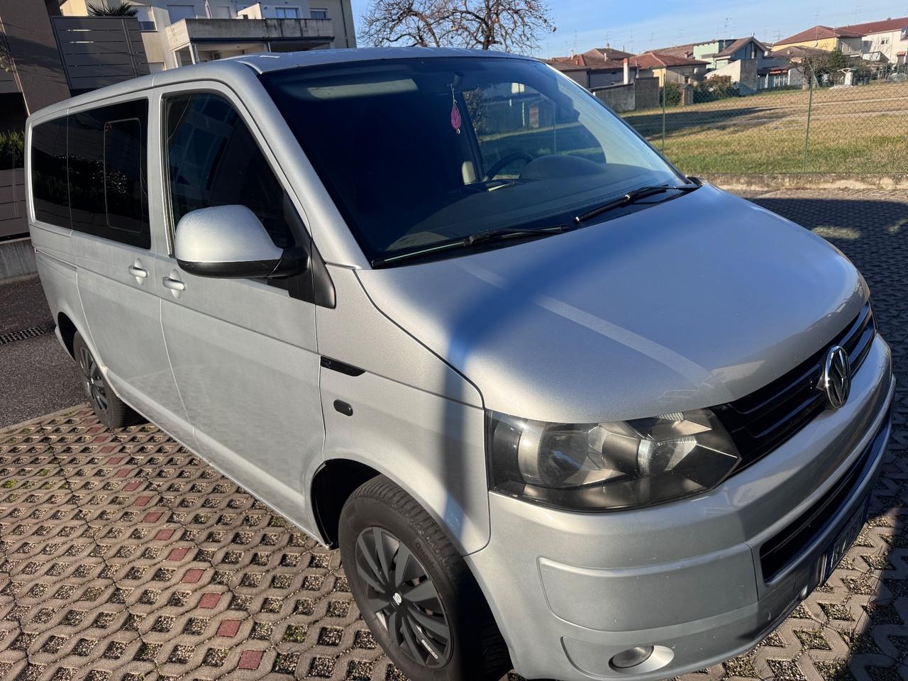 Volkswagen Multivan 2.0 TDI 140CV 9 posti