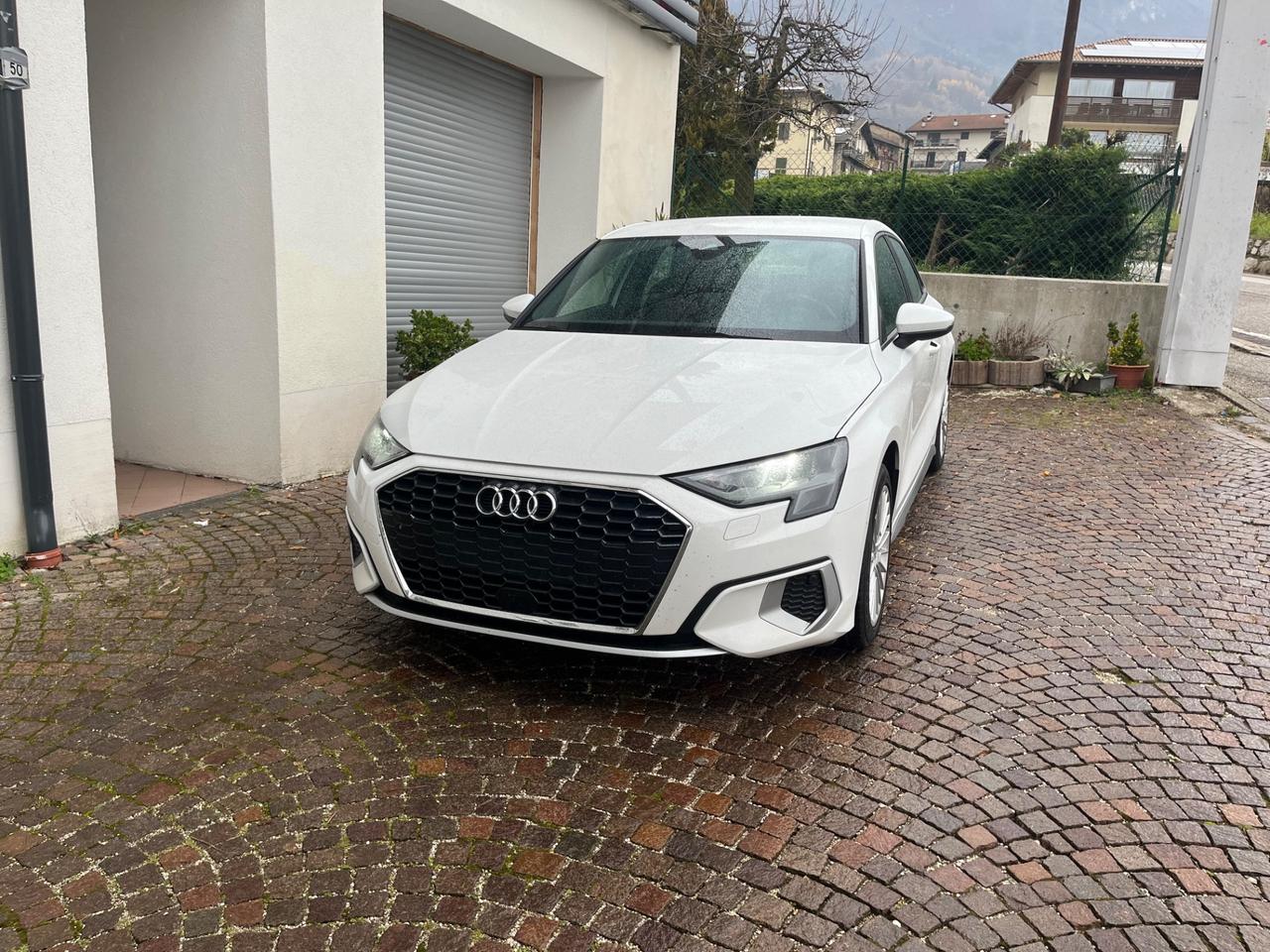 Audi A3 SPB 35 TFSI Business