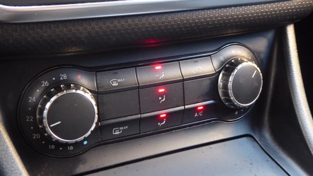 MERCEDES-BENZ A 180 Sport