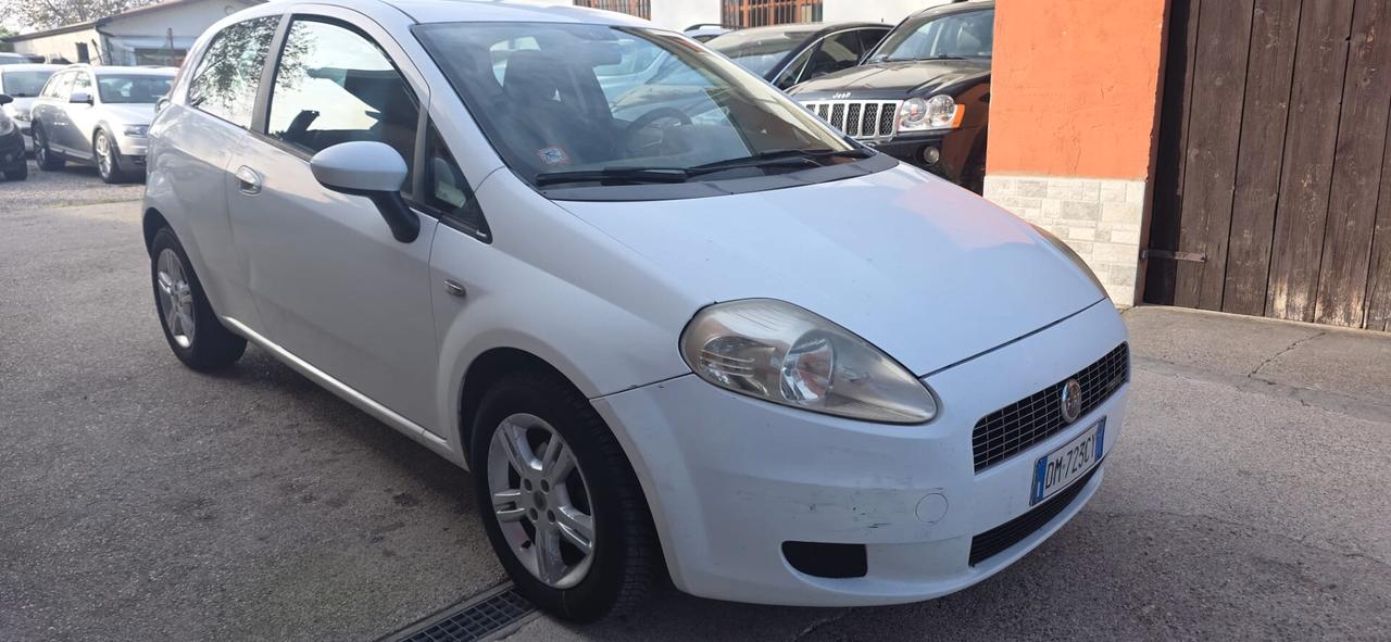 Fiat Grande Punto 1.3 MJT 75 CV 3 porte neopatentati